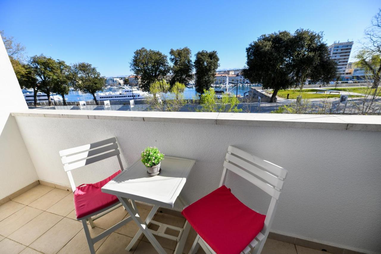 Lauris Luxury Apartment Zara Esterno foto
