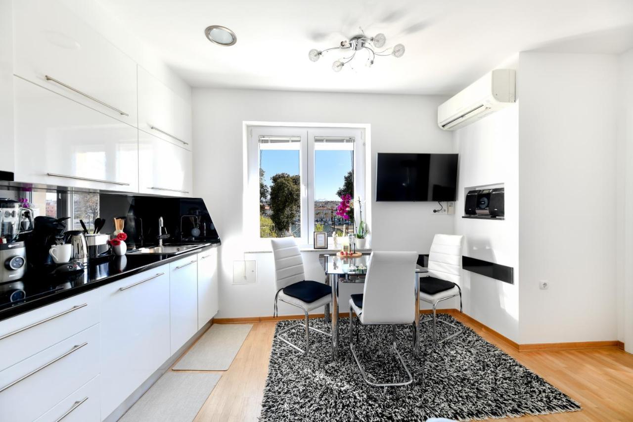 Lauris Luxury Apartment Zara Esterno foto